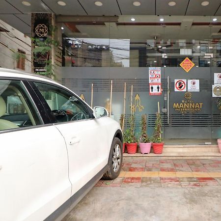 Hotel Mannat International By Mannat Yeni Delhi Dış mekan fotoğraf