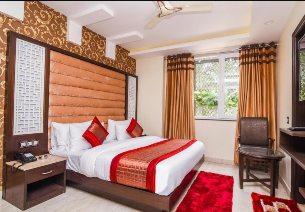 Hotel Mannat International By Mannat Yeni Delhi Dış mekan fotoğraf