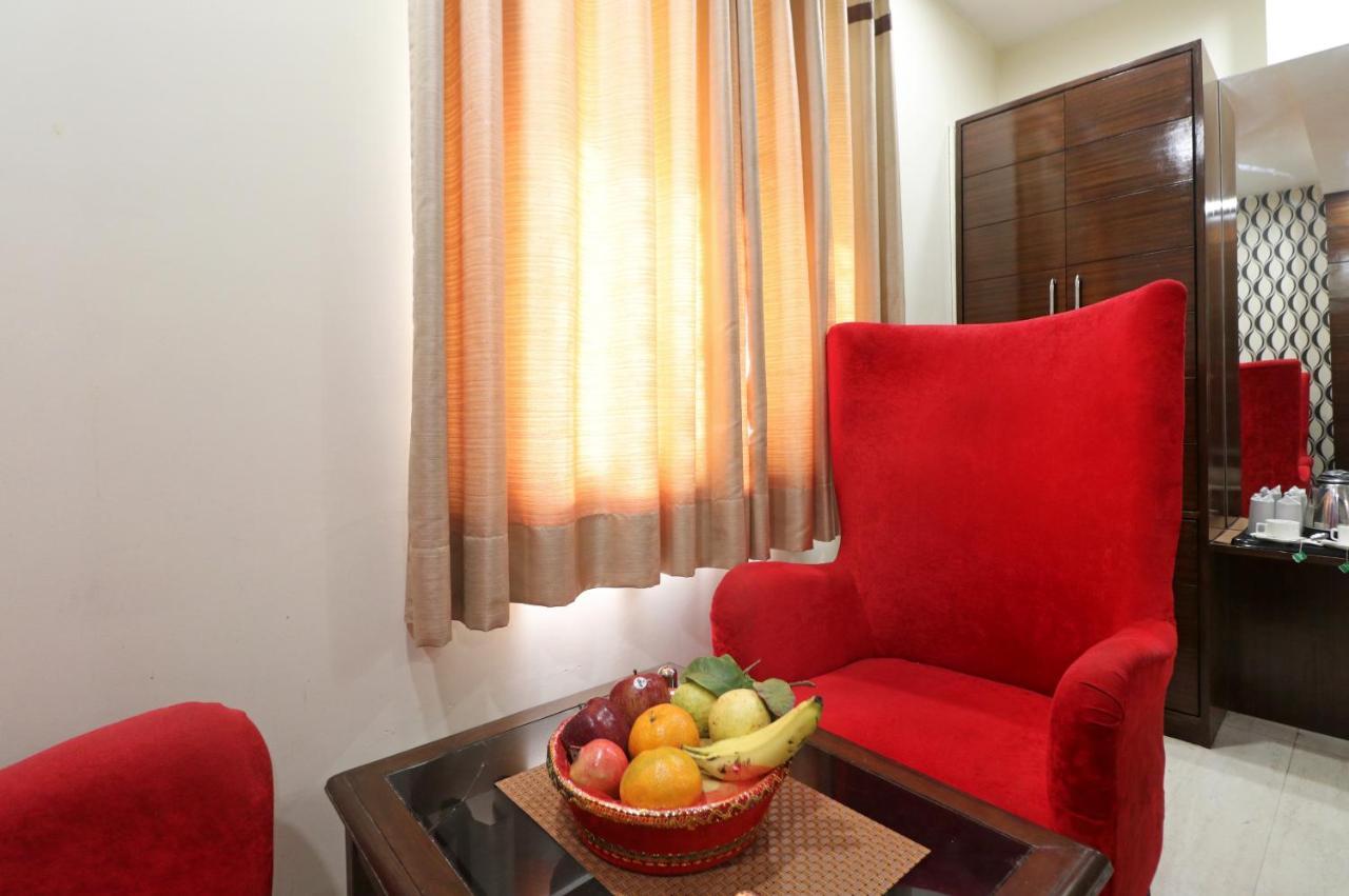 Hotel Mannat International By Mannat Yeni Delhi Dış mekan fotoğraf