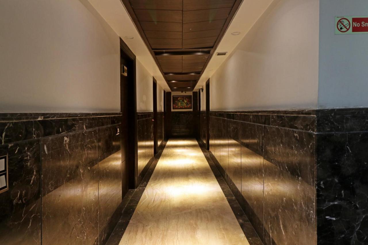 Hotel Mannat International By Mannat Yeni Delhi Dış mekan fotoğraf