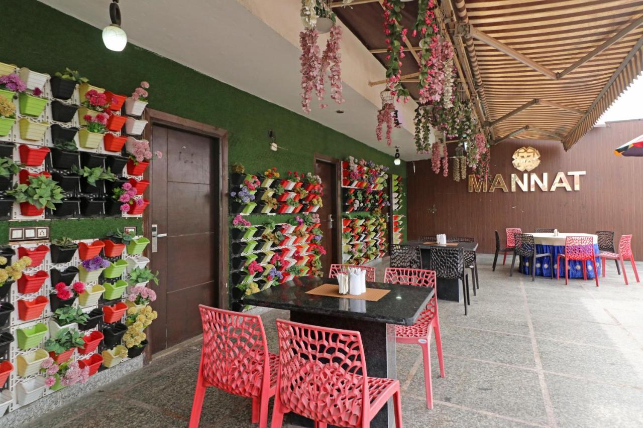 Hotel Mannat International By Mannat Yeni Delhi Dış mekan fotoğraf