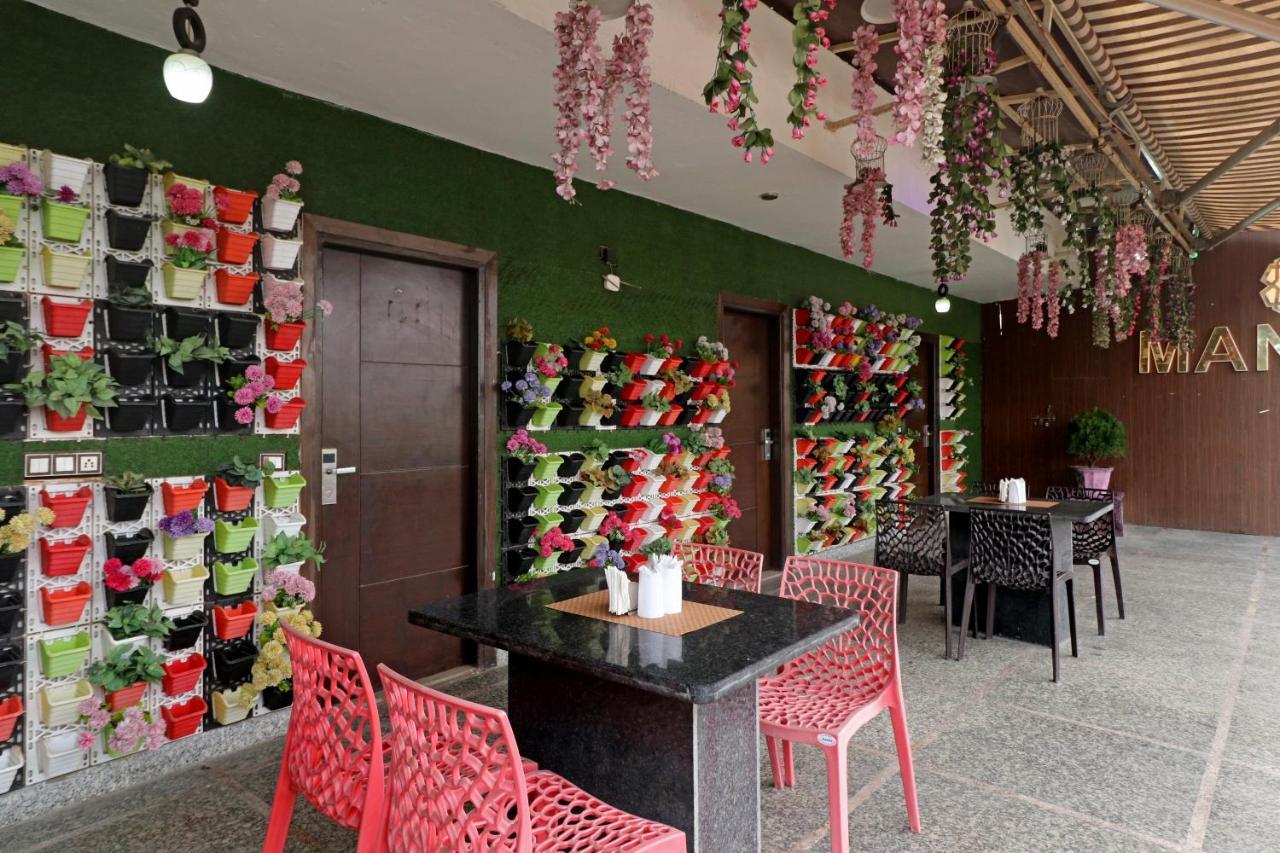 Hotel Mannat International By Mannat Yeni Delhi Dış mekan fotoğraf